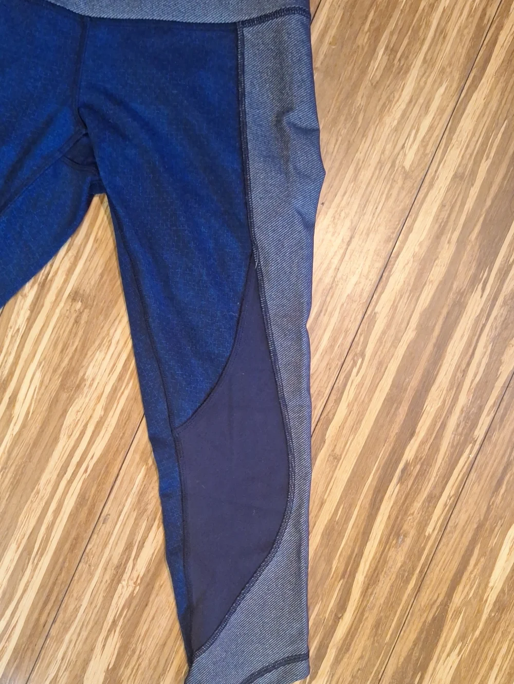Lululemon Blue Capri Leggings Size 4